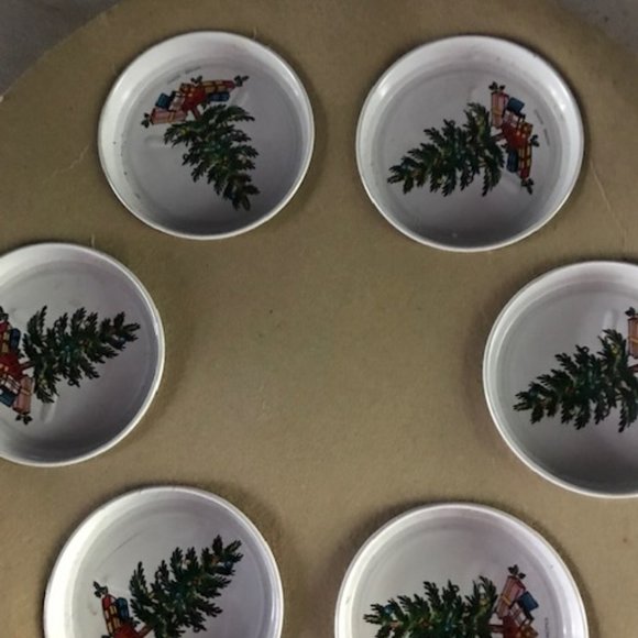 Nice Vintage Metal Christmas Serving Tray w/Matching coasters - Picture 3 of 4